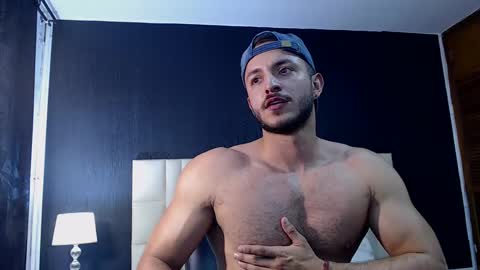 marcus_lafourt online show from December 4, 2024, 6:39 pm
