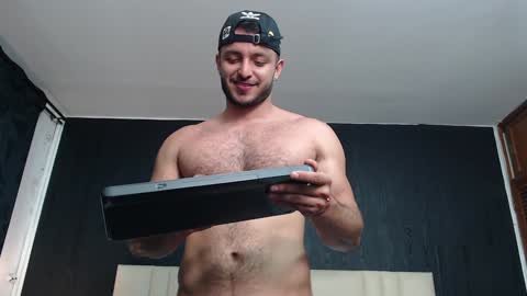 marcus_lafourt online show from February 7, 2025, 11:45 pm