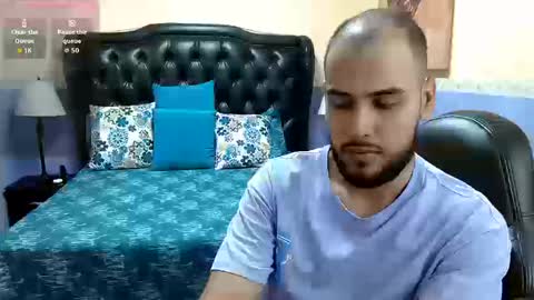 marcus_soler online show from November 18, 2025, 2:43 pm