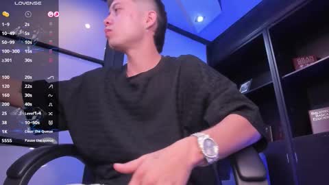 Snapshot of marcuscollins1_ chatting on October 13, 2025, 3:23 pm Marcus online show from October 13, 2025, 3:23 pm