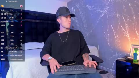 Snapshot of marcuscollins1_ chatting on October 25, 2025, 2:24 pm Marcus online show from October 25, 2025, 2:24 pm