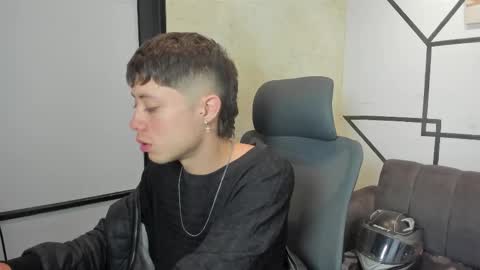 Snapshot of marcuscollins1_ chatting on November 24, 2025, 2:28 pm Marcus online show from November 24, 2025, 2:28 pm