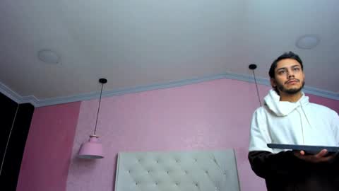 Snapshot of marcusgrayy chatting on April 19, 2026, 11:09 am Marcus online show from April 19, 2026, 11:09 am