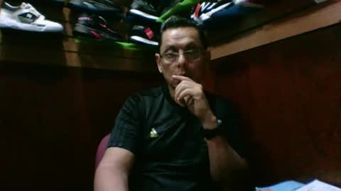 Snapshot of marcuskelvin chatting on October 24, 2025, 11:39 am Marcus online show from October 24, 2025, 11:39 am