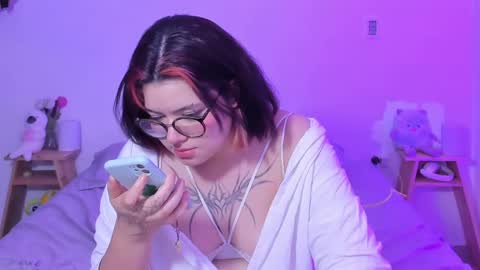 Snapshot of marcy_grey chatting on February 21, 2025, 7:23 am danna online show from February 21, 2025, 7:23 am