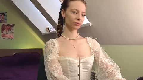 Snapshot of margareata chatting on October 16, 2025, 6:14 am - Alisa online show from October 16, 2025, 6:14 am