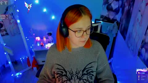 Snapshot of margaret_red chatting on December 15, 2024, 9:09 pm Margaret online show from December 15, 2024, 9:09 pm