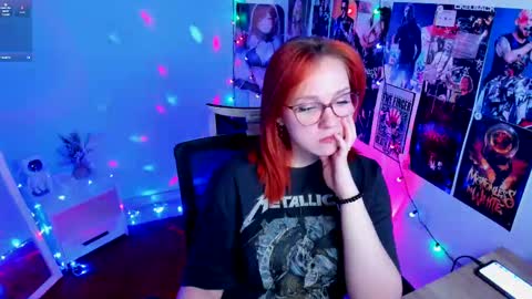 Snapshot of margaret_red chatting on March 8, 2025, 5:43 pm Margaret online show from March 8, 2025, 5:43 pm