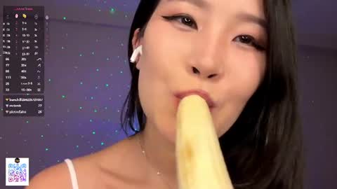 Lana online show from July 28, 2026, 7:39 pm
