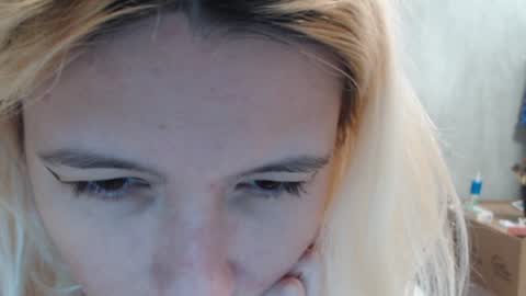 margo_shine online show from January 3, 2025, 6:35 pm