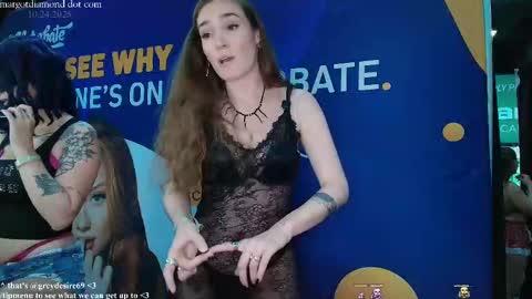   online show from October 24, 2025, 9:11 pm