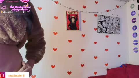 mari_mar69 online show from May 22, 2026, 9:48 am