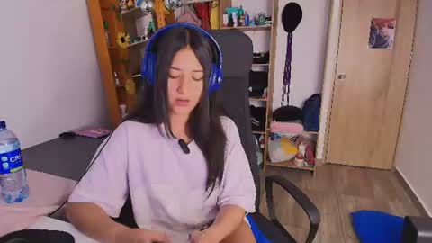 Snapshot of mari_mar69 chatting on July 24, 2026, 11:19 am mari_mar69 online show from July 24, 2026, 11:19 am