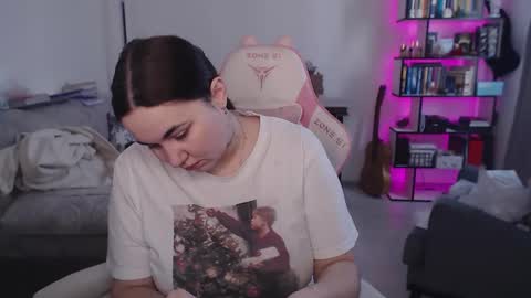 mari moore online show from February 24, 2026, 8:01 am