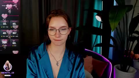 Snapshot of mari_nett chatting on February 26, 2025, 10:36 am mari_nett online show from February 26, 2025, 10:36 am