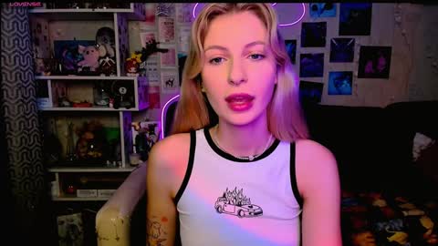 Snapshot of maria_hunt chatting on December 19, 2024, 3:29 am Maria online show from December 19, 2024, 3:29 am