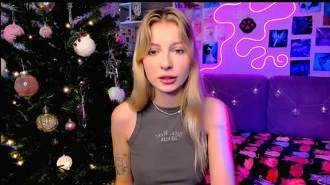Snapshot of maria_hunt chatting on December 24, 2024, 3:05 am Maria online show from December 24, 2024, 3:05 am