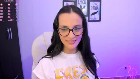 Snapshot of mariaan_m chatting on January 4, 2025, 8:27 pm Leidy online show from January 4, 2025, 8:27 pm