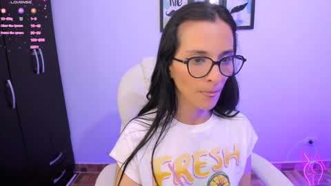 Snapshot of mariaan_m chatting on January 4, 2025, 11:27 pm Leidy online show from January 4, 2025, 11:27 pm