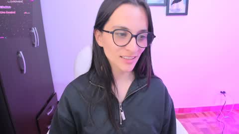 Snapshot of mariaan_m chatting on February 7, 2025, 9:48 pm Leidy online show from February 7, 2025, 9:48 pm