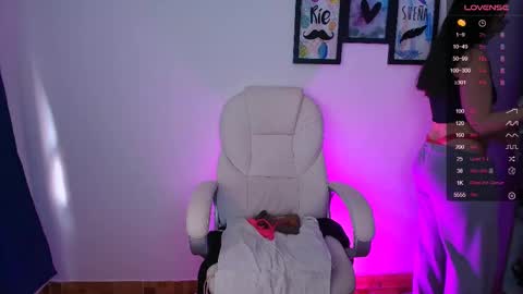 Snapshot of mariaan_m chatting on October 8, 2025, 9:01 pm Leidy online show from October 8, 2025, 9:01 pm