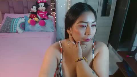 Mariajose online show from November 10, 2025, 11:53 am