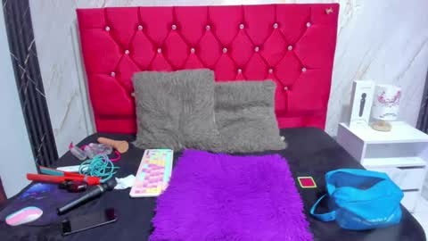 Snapshot of mariam_schubert chatting on November 15, 2025, 8:27 pm mariam_schubert online show from November 15, 2025, 8:27 pm