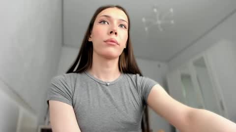 Mariam  online show from May 26, 2026, 3:24 am