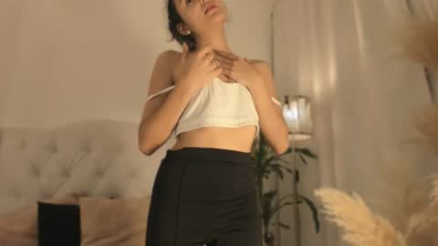 Marian online show from December 15, 2025, 3:22 am