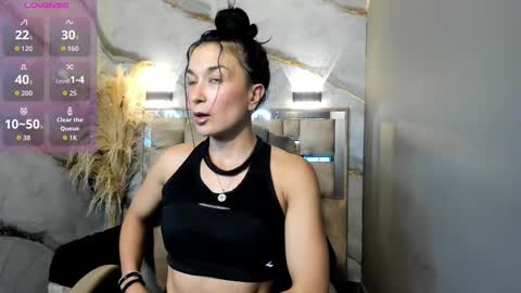 Mariana online show from March 13, 2026, 4:02 pm