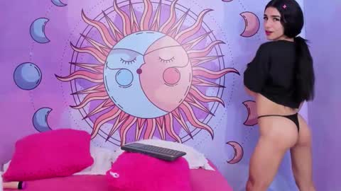 mariana_16_ online show from October 17, 2025, 7:38 pm