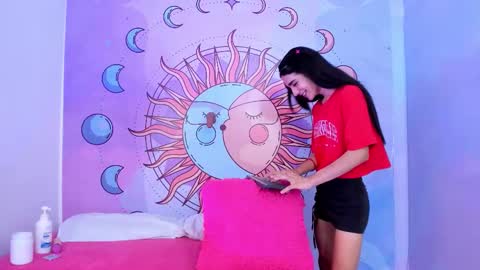 mariana_16_ online show from November 13, 2025, 2:16 pm