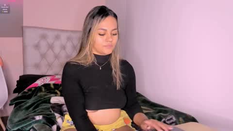 Mariana Roe online show from February 19, 2025, 9:06 am