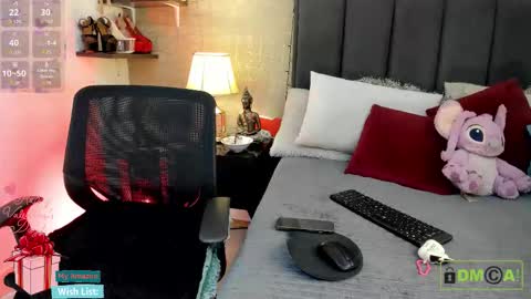 Snapshot of mariana_c chatting on February 14, 2026, 2:25 pm Mar y online show from February 14, 2026, 2:25 pm