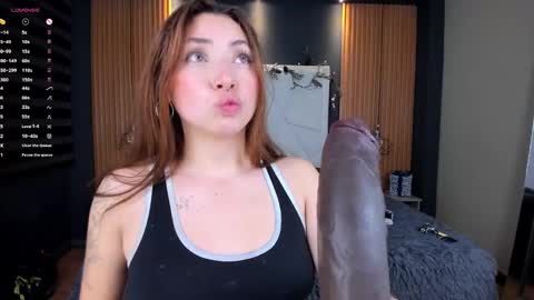 Snapshot of mariana_castro9 chatting on January 4, 2025, 7:34 pm Mariana Castro online show from January 4, 2025, 7:34 pm