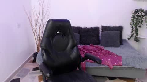 Mariana online show from November 9, 2025, 5:55 pm