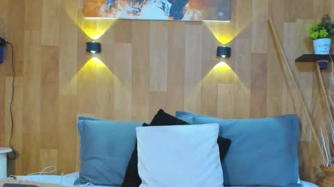 Mariana Angel online show from March 4, 2026, 5:30 pm