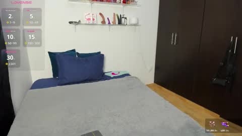 MARIANA Y VALENTINA online show from October 2, 2025, 11:06 am