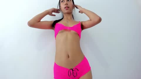 Mariana Garcia online show from September 15, 2025, 7:47 pm