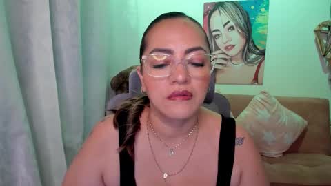 Mariana Lopez online show from October 16, 2025, 1:06 am