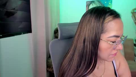 Mariana Lopez online show from February 17, 2026, 1:02 am