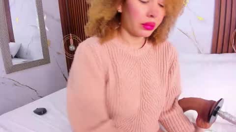 Snapshot of marianarey1_ chatting on December 1, 2025, 8:03 pm Mariana online show from December 1, 2025, 8:03 pm