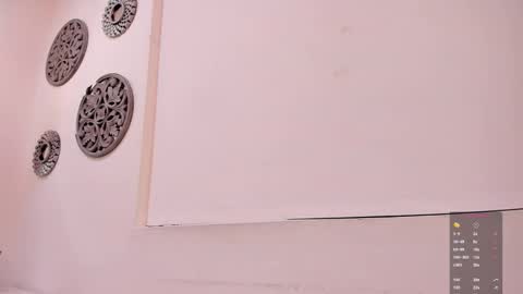 Marianee Rousse  online show from October 29, 2025, 10:55 pm