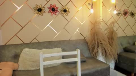 marianeporter online show from October 14, 2025, 2:01 am