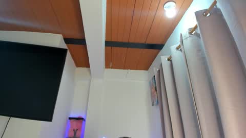 Mariangel online show from September 30, 2025, 10:37 pm