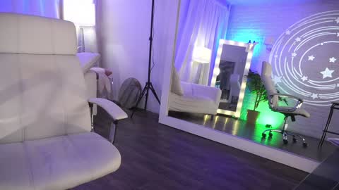 Snapshot of marianova chatting on January 6, 2025, 7:42 am Maria online show from January 6, 2025, 7:42 am