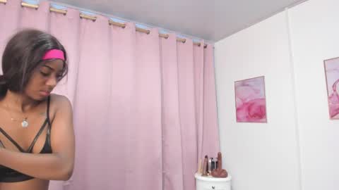 marianrosse online show from May 24, 2026, 8:58 pm