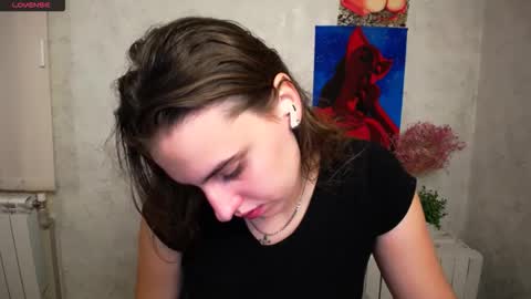 Snapshot of mariatess_ chatting on October 15, 2025, 12:27 pm Mariia online show from October 15, 2025, 12:27 pm