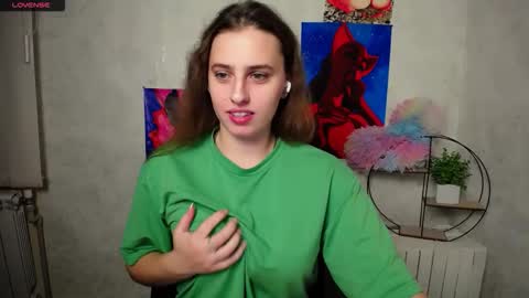 Snapshot of mariatess_ chatting on October 30, 2025, 12:50 pm Mariia online show from October 30, 2025, 12:50 pm