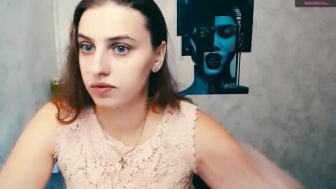 Snapshot of mariatess_ chatting on November 3, 2025, 1:01 pm Mariia online show from November 3, 2025, 1:01 pm